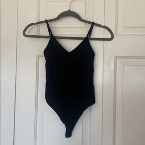 🚫sold🚫 Ribbed V-neck Cami Bodysuit
